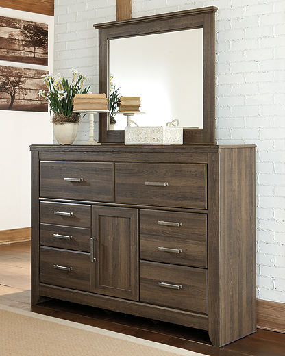 https://ashleyfurniture.scene7.com/is/image/AshleyFurniture/B251-31-36-10X8-CROP