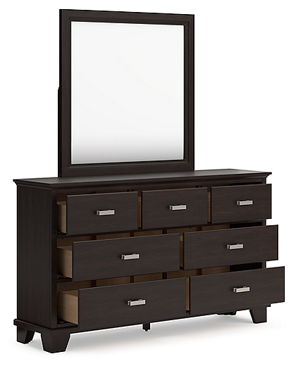 https://ashleyfurniture.scene7.com/is/image/AshleyFurniture/B441-31-36-ANGLE-OPEN-SW-P1-KO