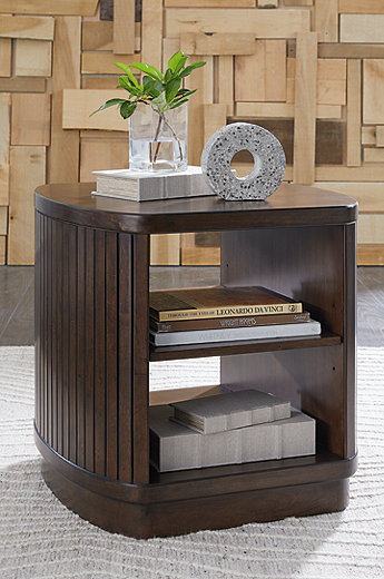 https://ashleyfurniture.scene7.com/is/image/AshleyFurniture/T679-2