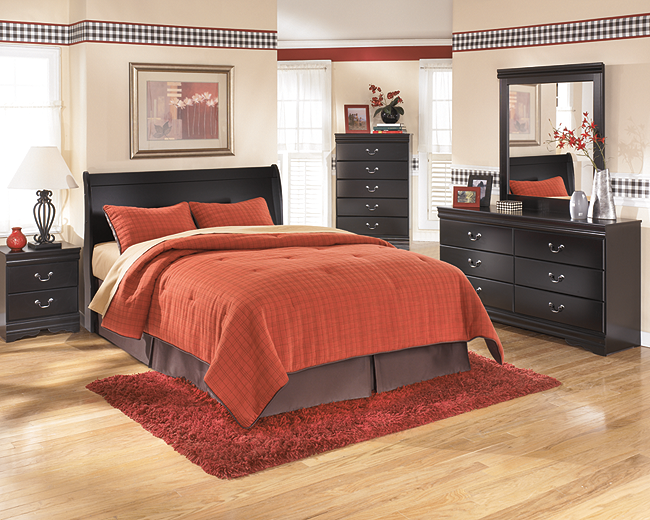 https://ashleyfurniture.scene7.com/is/image/AshleyFurniture/B128-31-36-46-77-92-SD