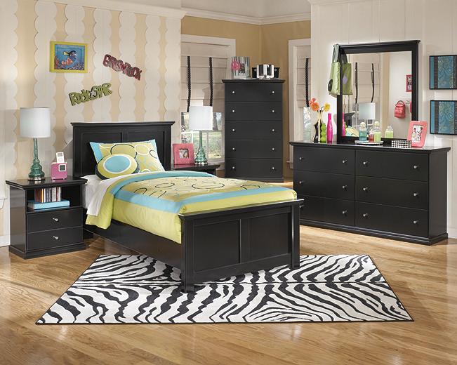 https://ashleyfurniture.scene7.com/is/image/AshleyFurniture/B138-31-36-46-53-52-83-91-SD