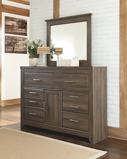 https://ashleyfurniture.scene7.com/is/image/AshleyFurniture/B251-31-36